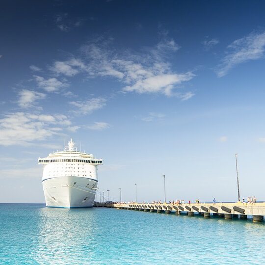 cruise-ship-1218305_960_720
